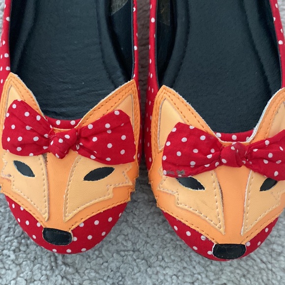 ModCloth TUK T.U.K. Clever So Sweet red polka dot Fox flats size 5 - Picture 3 of 8